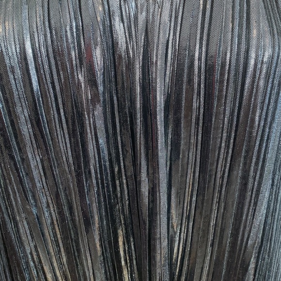 EXPRESS Camisole - Picture 3 of 7